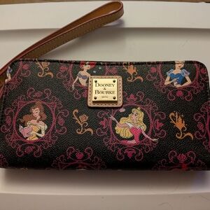 Dooney & Bourke Runaway Princess Marathon Zip Wristlet Wallet 2017